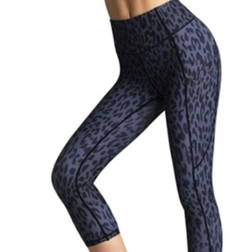 Fittin Womens Leopard Elastic Waist Capri Legging 1X